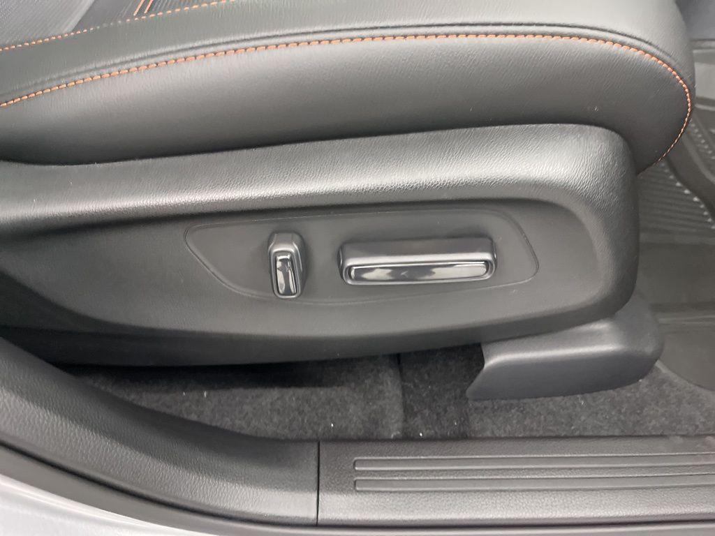 new 2026 Honda CR-V Hybrid car, priced at $40,175