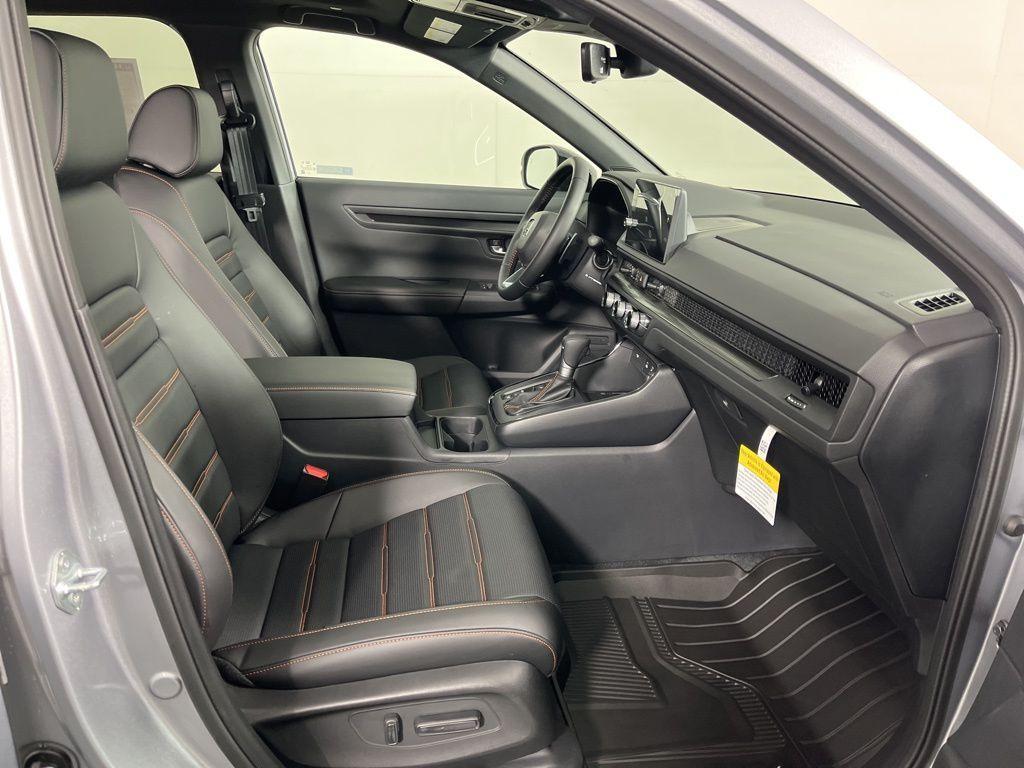 new 2026 Honda CR-V Hybrid car, priced at $40,175