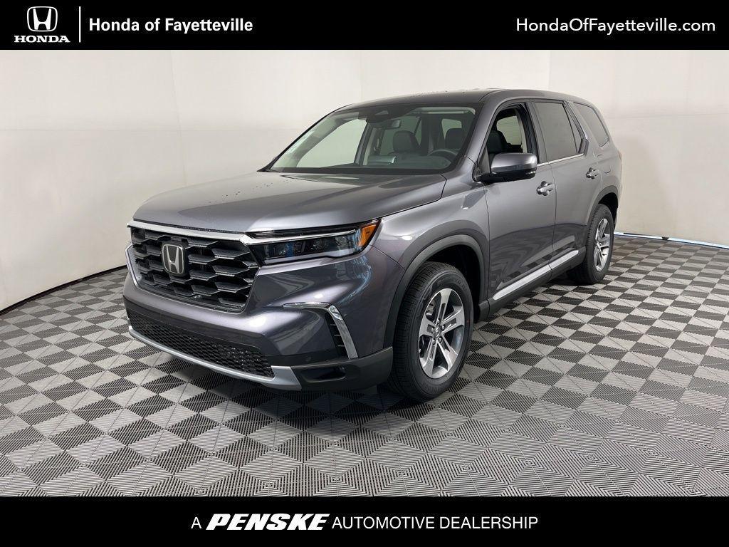 new 2025 Honda Pilot car, priced at $45,625