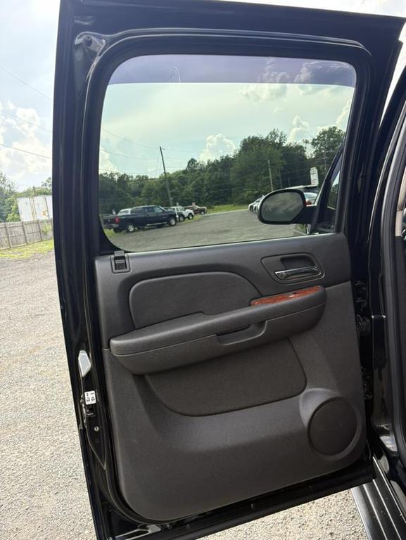 used 2013 Chevrolet Avalanche car, priced at $12,400