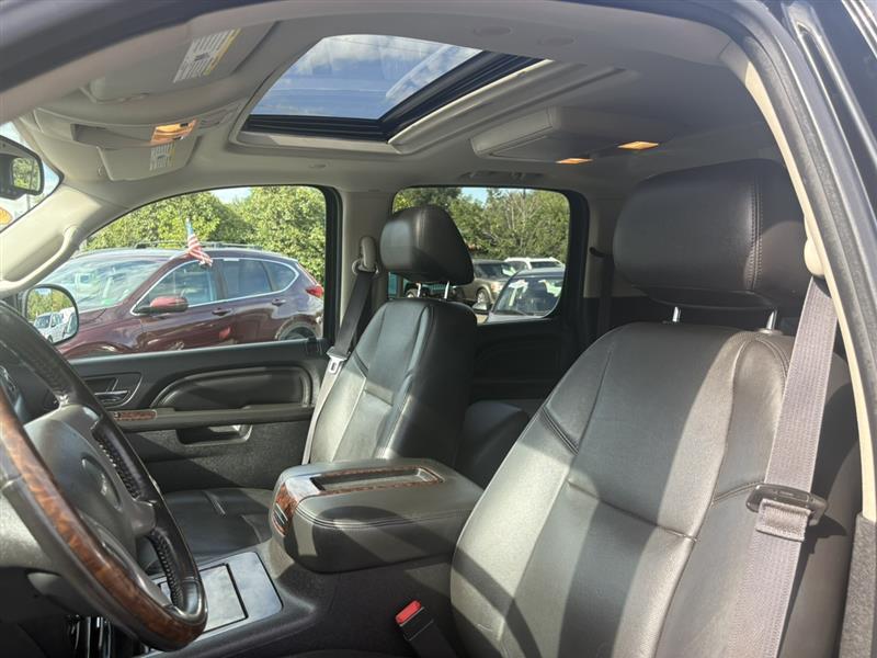 used 2013 GMC Yukon XL car, priced at $14,900