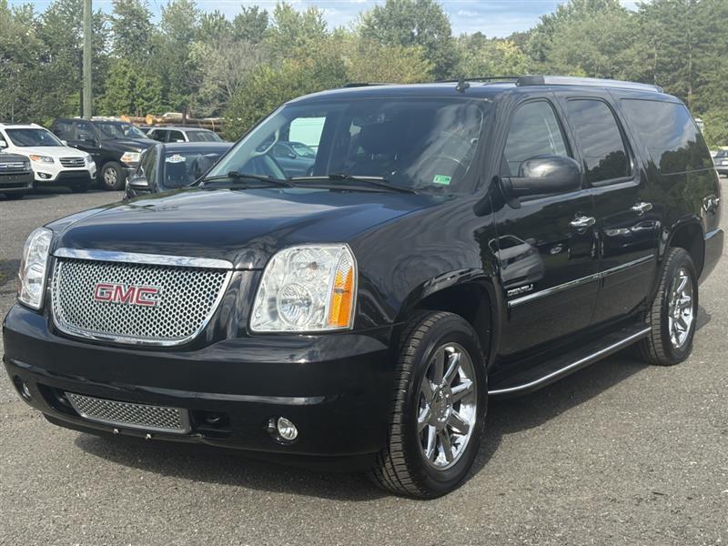 used 2013 GMC Yukon XL car, priced at $14,900