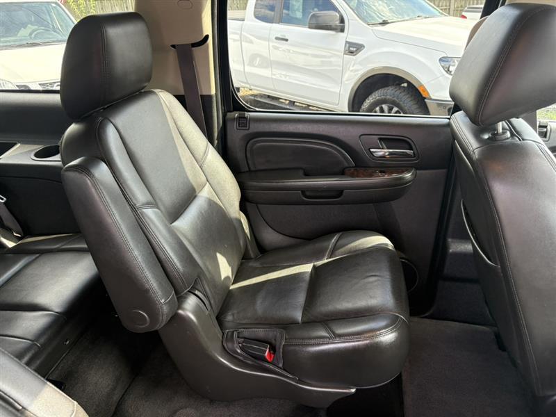 used 2013 GMC Yukon XL car, priced at $14,900