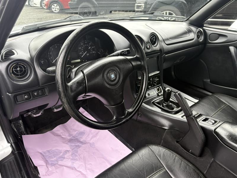 used 2000 Mazda MX-5 Miata car, priced at $8,900
