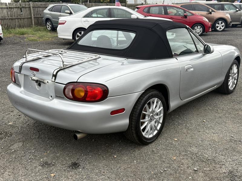 used 2000 Mazda MX-5 Miata car, priced at $8,900