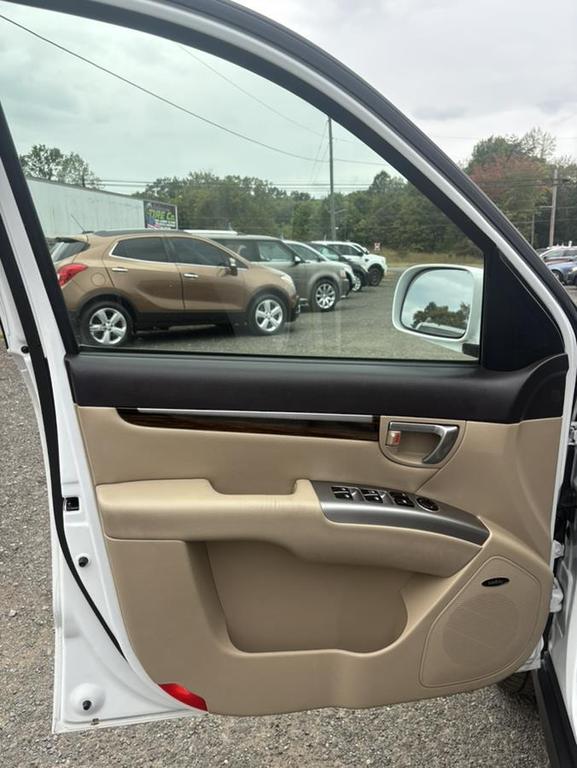 used 2012 Hyundai Santa Fe car, priced at $9,900
