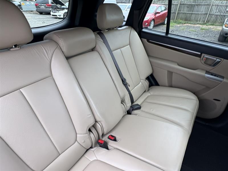 used 2012 Hyundai Santa Fe car, priced at $9,900