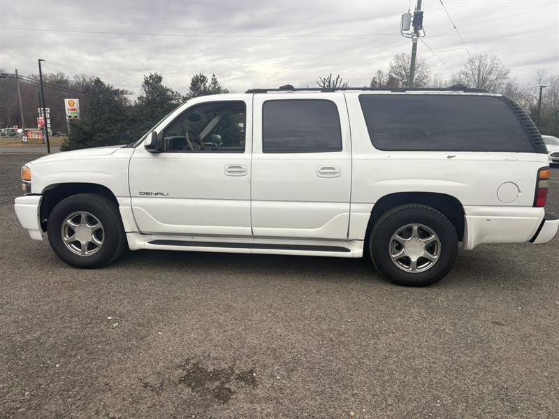 used 2005 GMC Yukon XL car, priced at $8,900