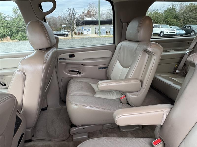 used 2005 GMC Yukon XL car, priced at $8,900