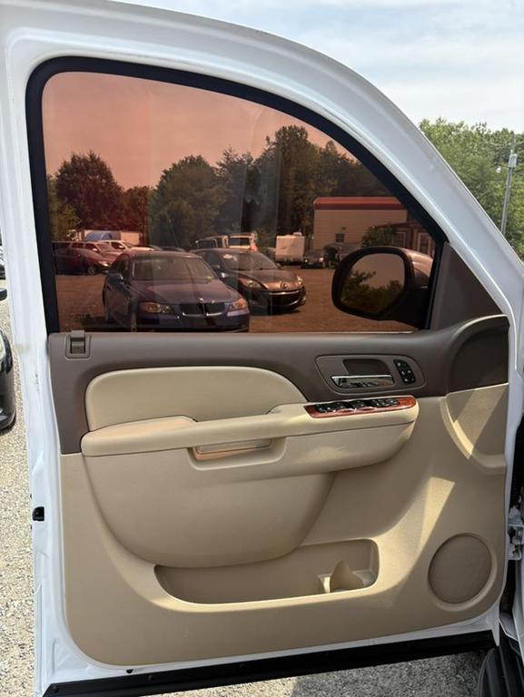 used 2014 Chevrolet Tahoe car, priced at $14,900