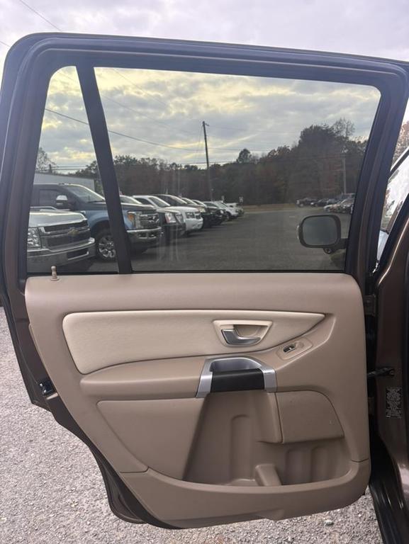 used 2014 Volvo XC90 car, priced at $9,900