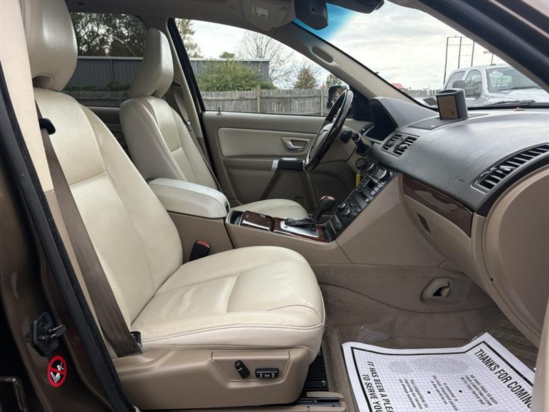 used 2014 Volvo XC90 car, priced at $9,900