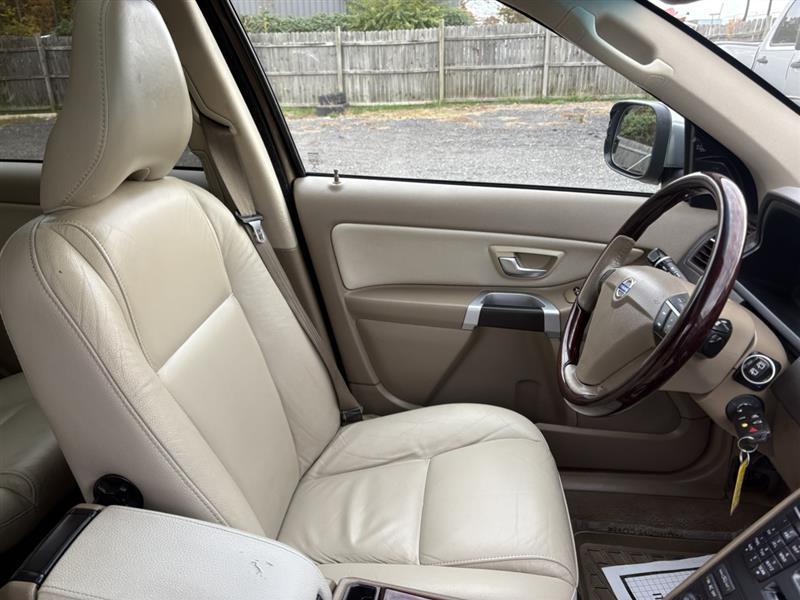 used 2014 Volvo XC90 car, priced at $9,900