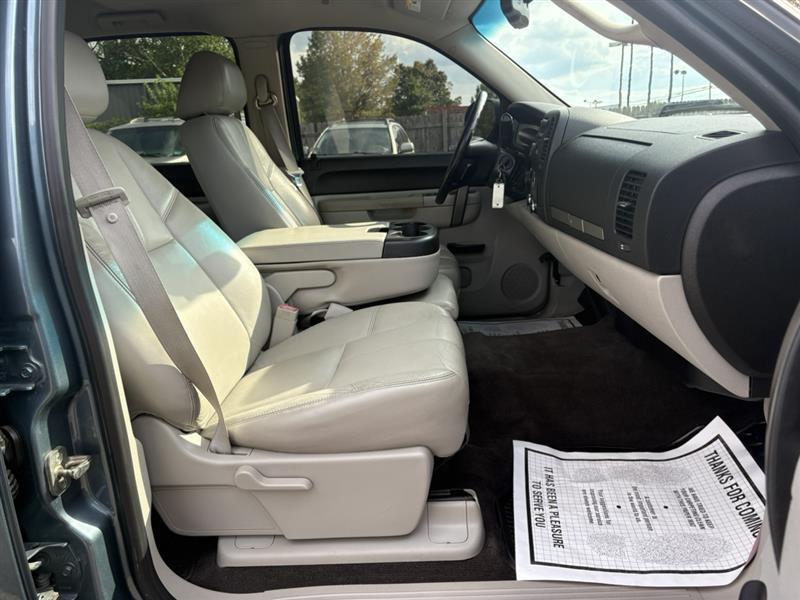 used 2011 Chevrolet Silverado 1500 car, priced at $15,900