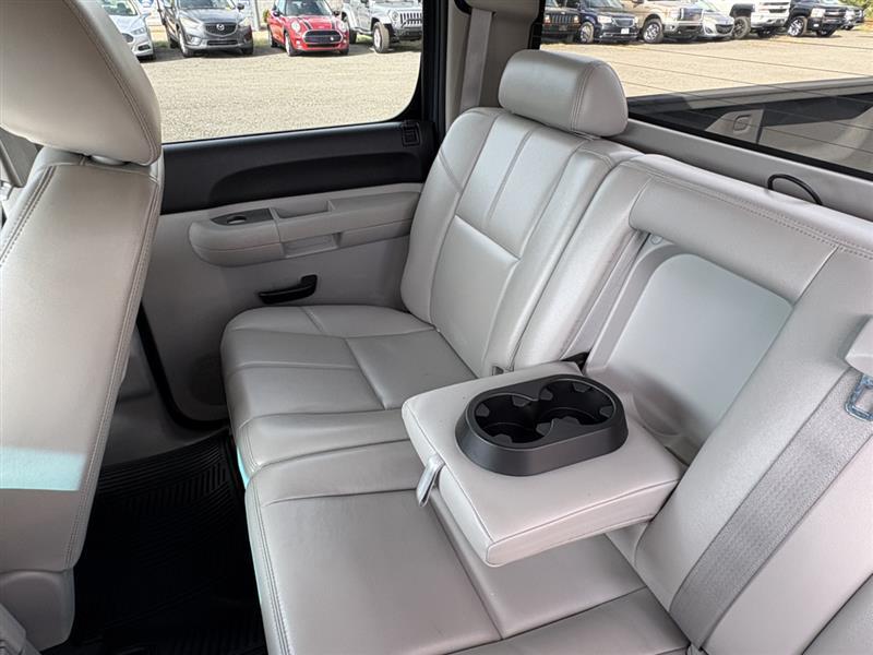 used 2011 Chevrolet Silverado 1500 car, priced at $15,900