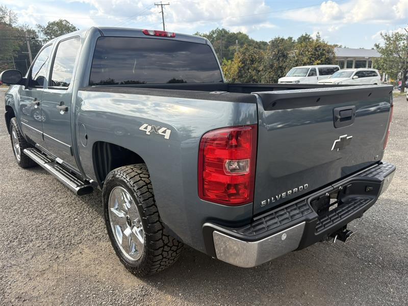 used 2011 Chevrolet Silverado 1500 car, priced at $15,900