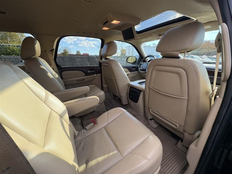 used 2014 GMC Yukon car, priced at $15,900