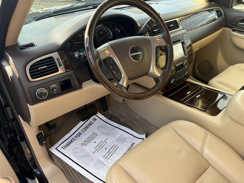 used 2014 GMC Yukon car, priced at $15,900