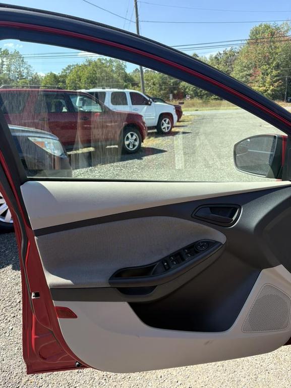 used 2012 Ford Focus car, priced at $5,900