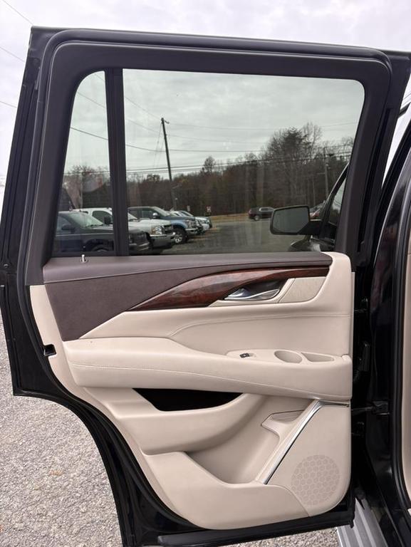 used 2015 Cadillac Escalade car, priced at $23,900