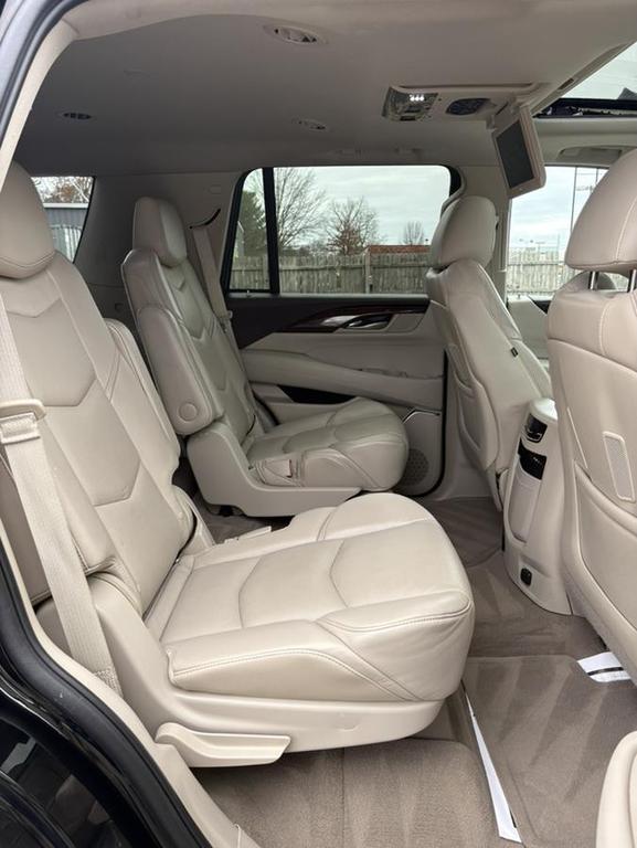used 2015 Cadillac Escalade car, priced at $23,900