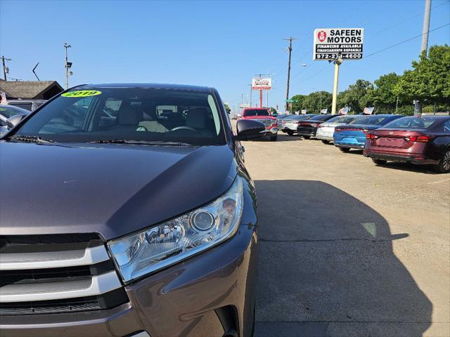 used 2019 Toyota Highlander car, priced at $16,999