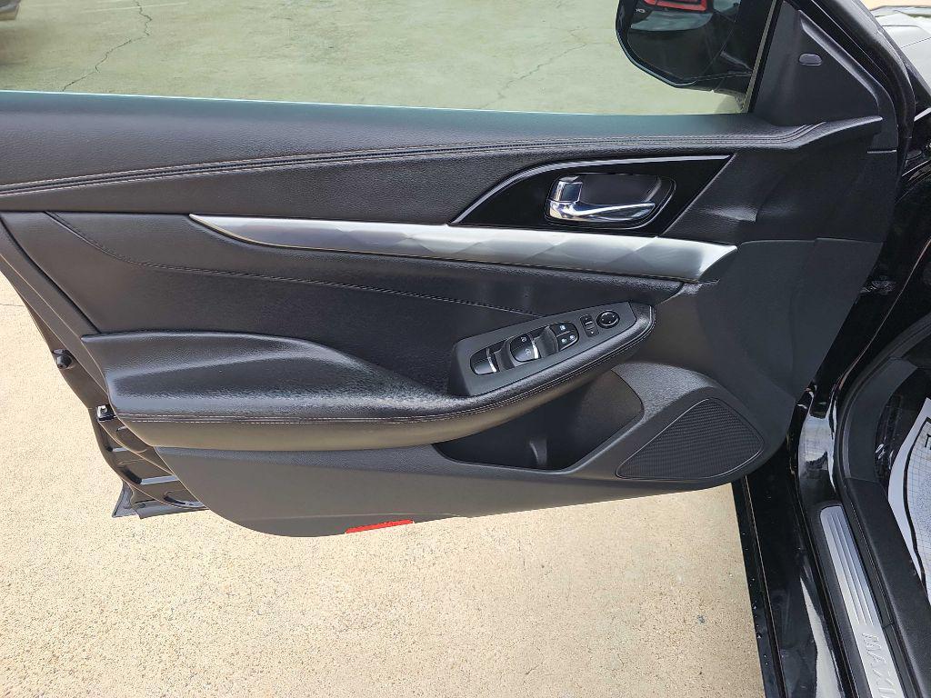 used 2021 Nissan Maxima car, priced at $16,499