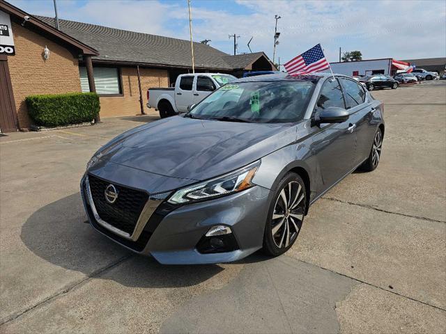 used 2020 Nissan Altima car, priced at $15,999