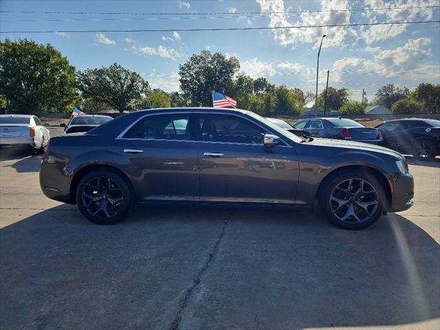 used 2019 Chrysler 300 car, priced at $13,499