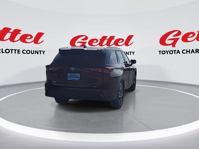 used 2023 Toyota Highlander car, priced at $35,452