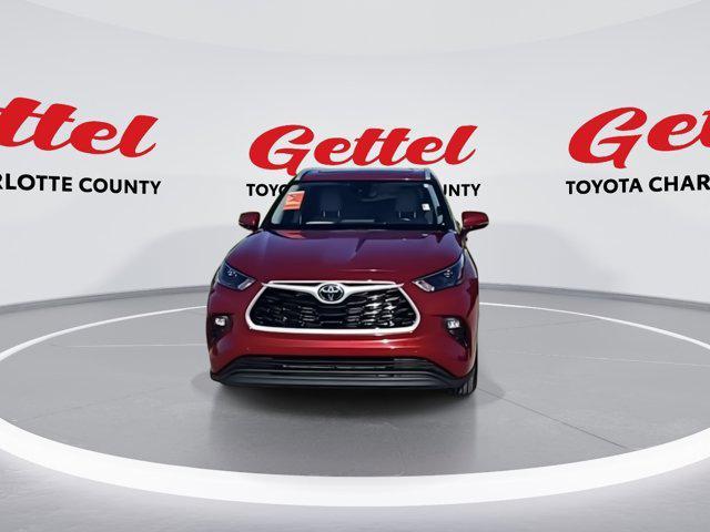 used 2023 Toyota Highlander car, priced at $35,452