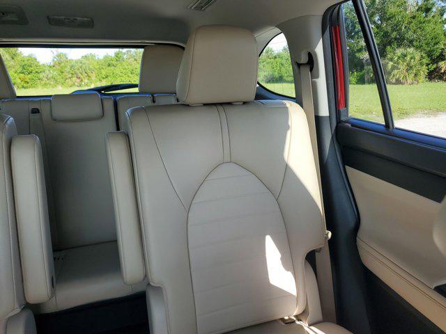used 2023 Toyota Highlander car, priced at $35,452