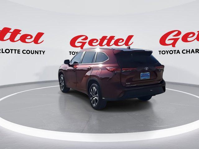 used 2023 Toyota Highlander car, priced at $35,452