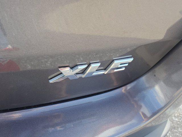 used 2018 Toyota Highlander car, priced at $21,712