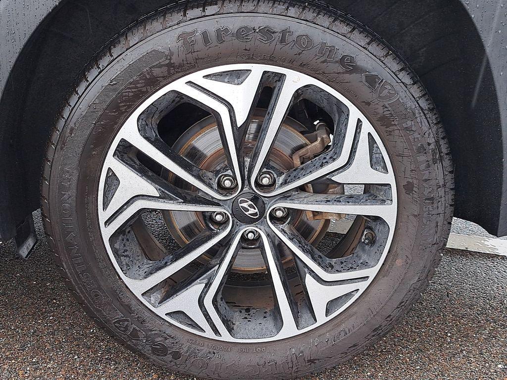 used 2019 Hyundai Santa Fe car, priced at $17,754