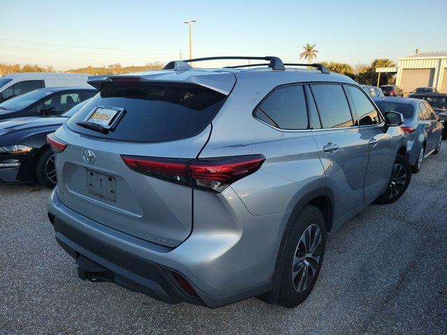 used 2020 Toyota Highlander car, priced at $26,228