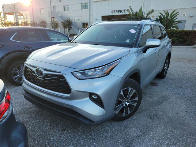 used 2020 Toyota Highlander car, priced at $26,228