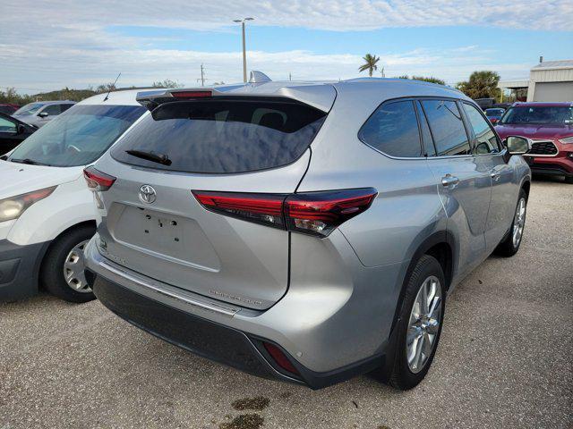 used 2022 Toyota Highlander car, priced at $37,810