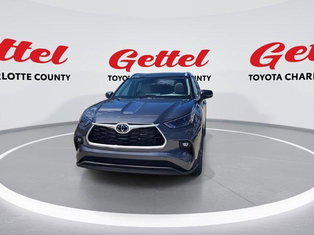 new 2025 Toyota Highlander car, priced at $47,865