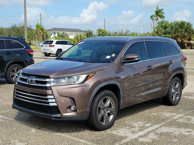 used 2019 Toyota Highlander car, priced at $32,827