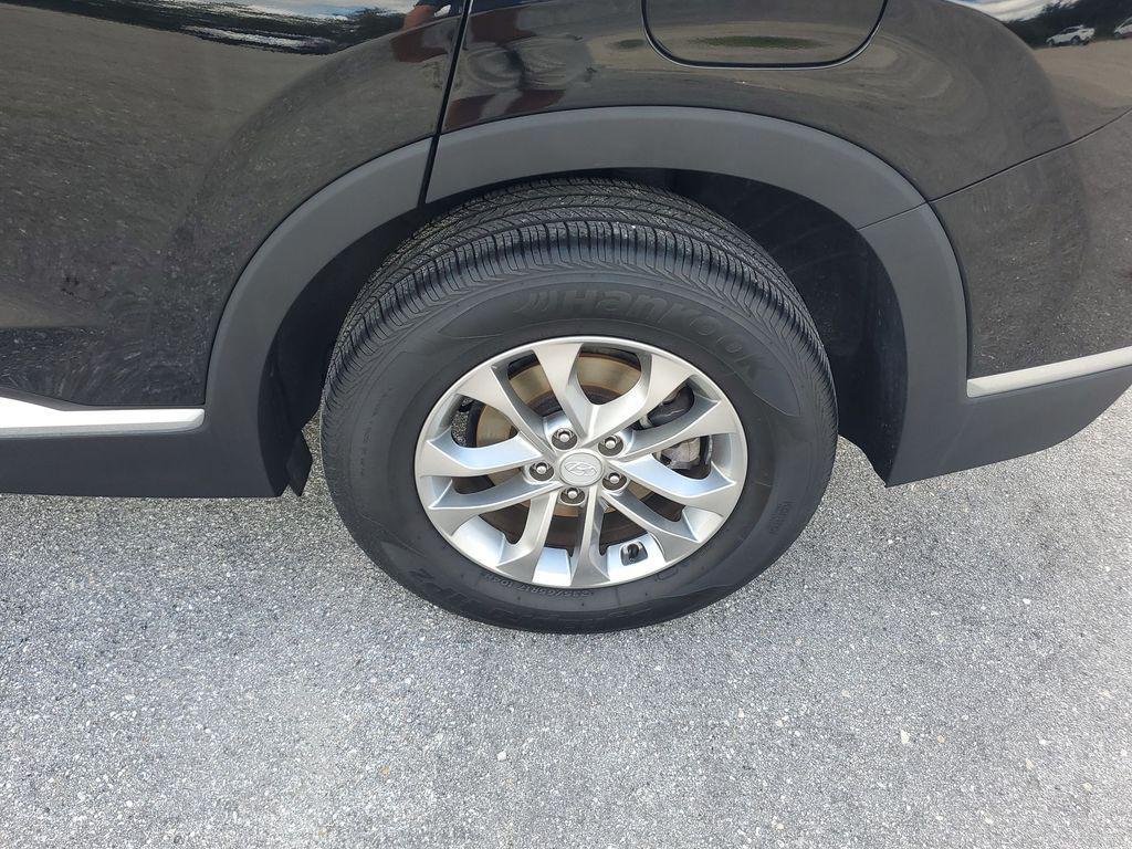 used 2020 Hyundai Santa Fe car, priced at $15,576