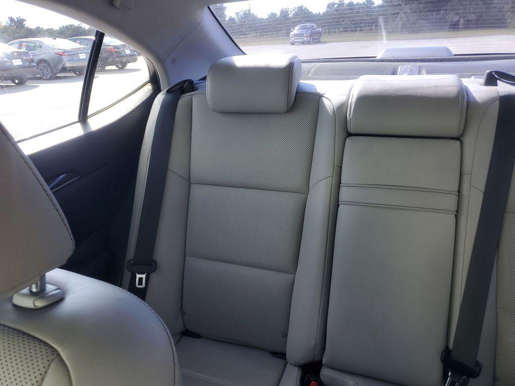 used 2017 Lexus ES 350 car, priced at $20,651