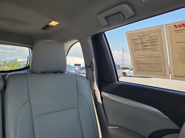 used 2014 Toyota Highlander car, priced at $17,454