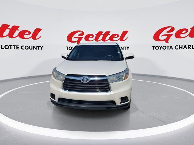 used 2014 Toyota Highlander car, priced at $17,454