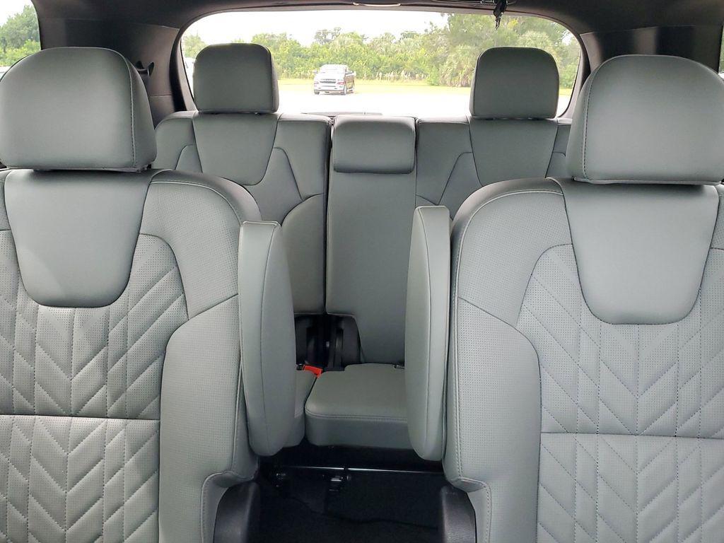 used 2024 Kia Telluride car, priced at $40,156