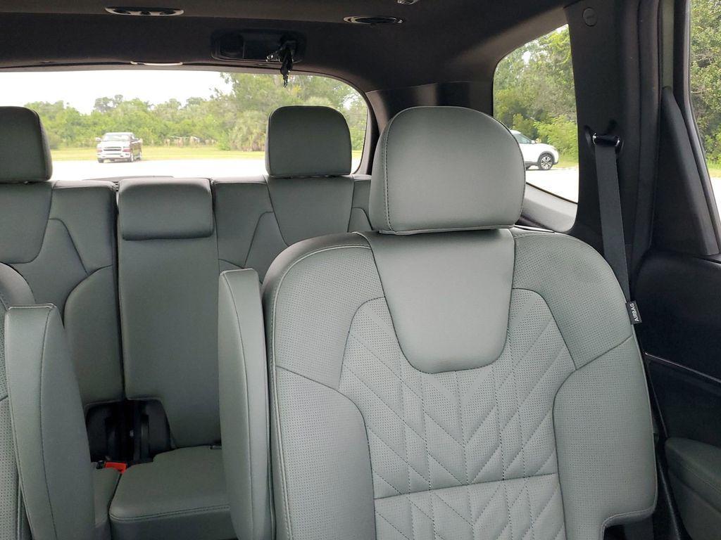 used 2024 Kia Telluride car, priced at $40,156