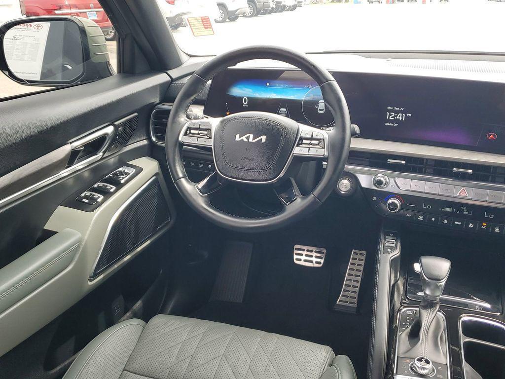 used 2024 Kia Telluride car, priced at $40,156