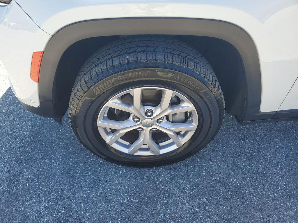 used 2022 Jeep Grand Cherokee car, priced at $19,952