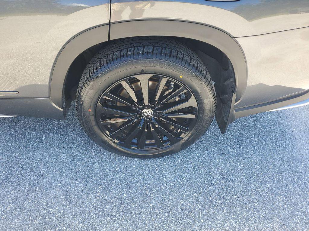used 2023 Toyota Highlander car, priced at $37,945