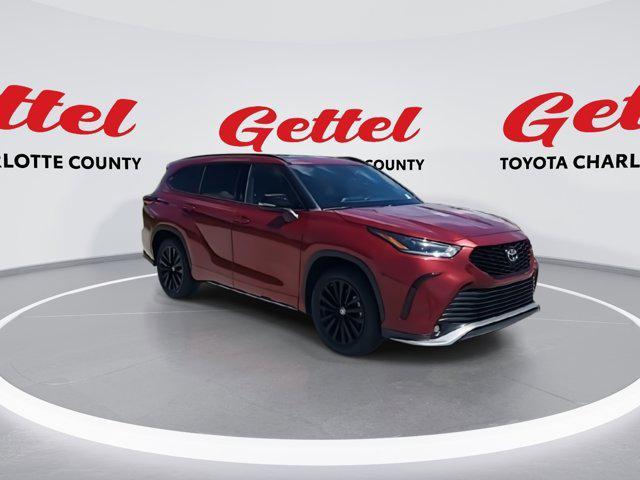 used 2023 Toyota Highlander car, priced at $38,791